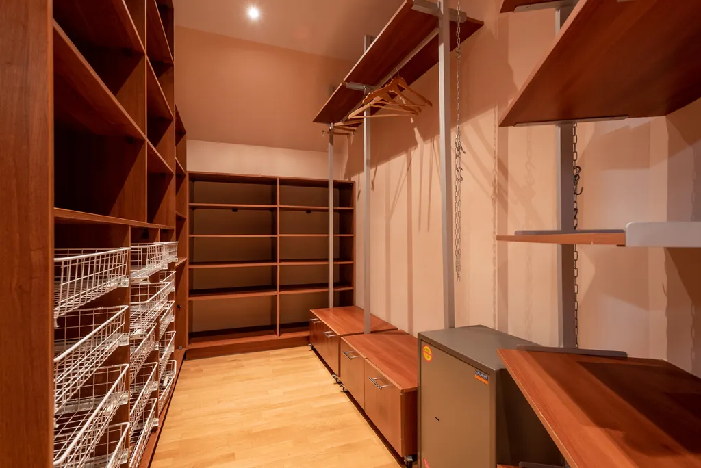 Коттедж Дом с бассейном и сауной — Горки-2