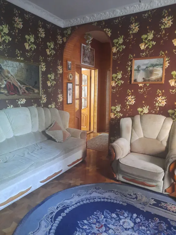 Коттедж Дом на 11 человек в центре, 10 минут от центрального пляжа — аренда посуточно в Геленджик