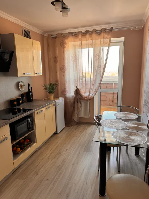 Апартаменты на гребном возле Макдональса