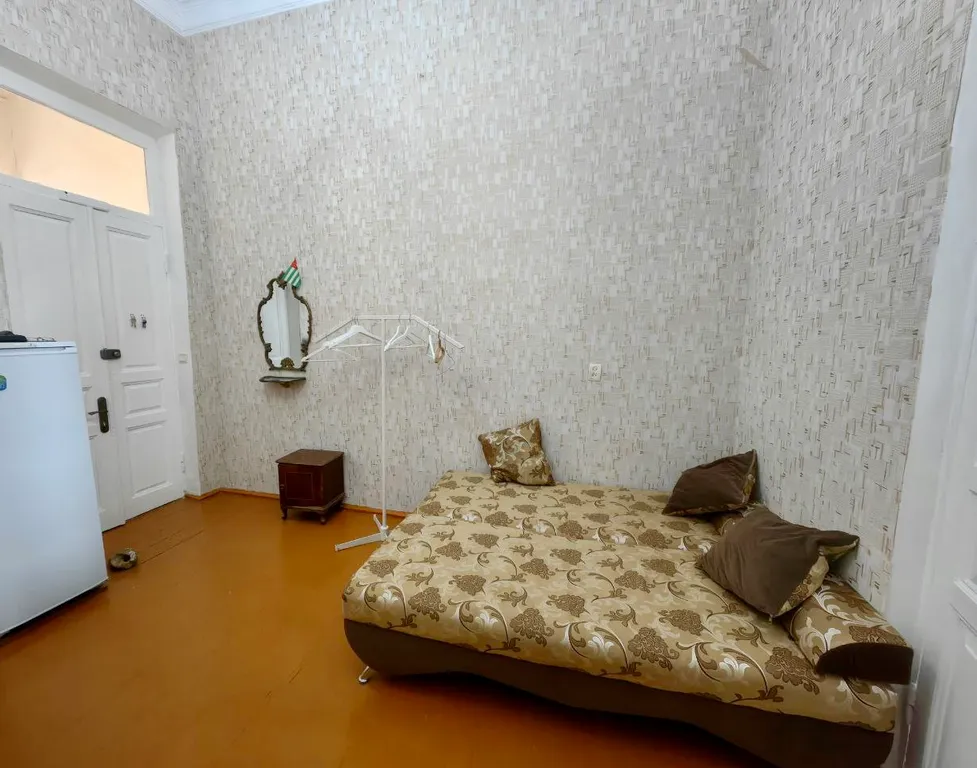 Квартирка на тихой улице Сухума