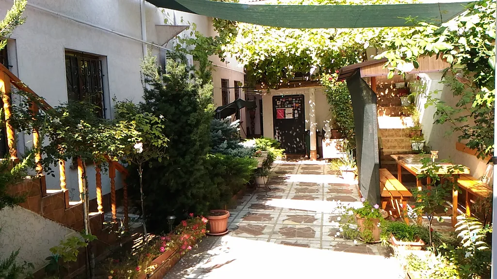 Коттедж Студия — аренда посуточно в Евпатория