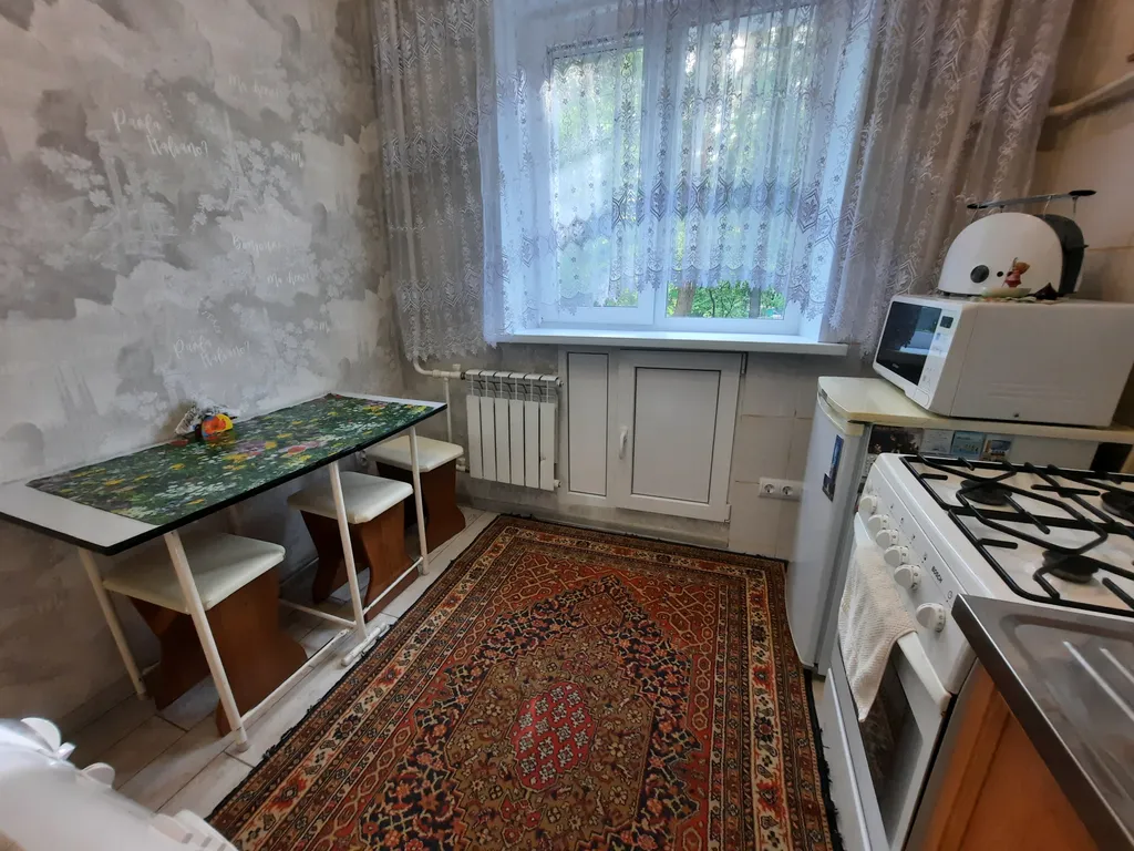 Классная современная квартира в советском ретро стиле