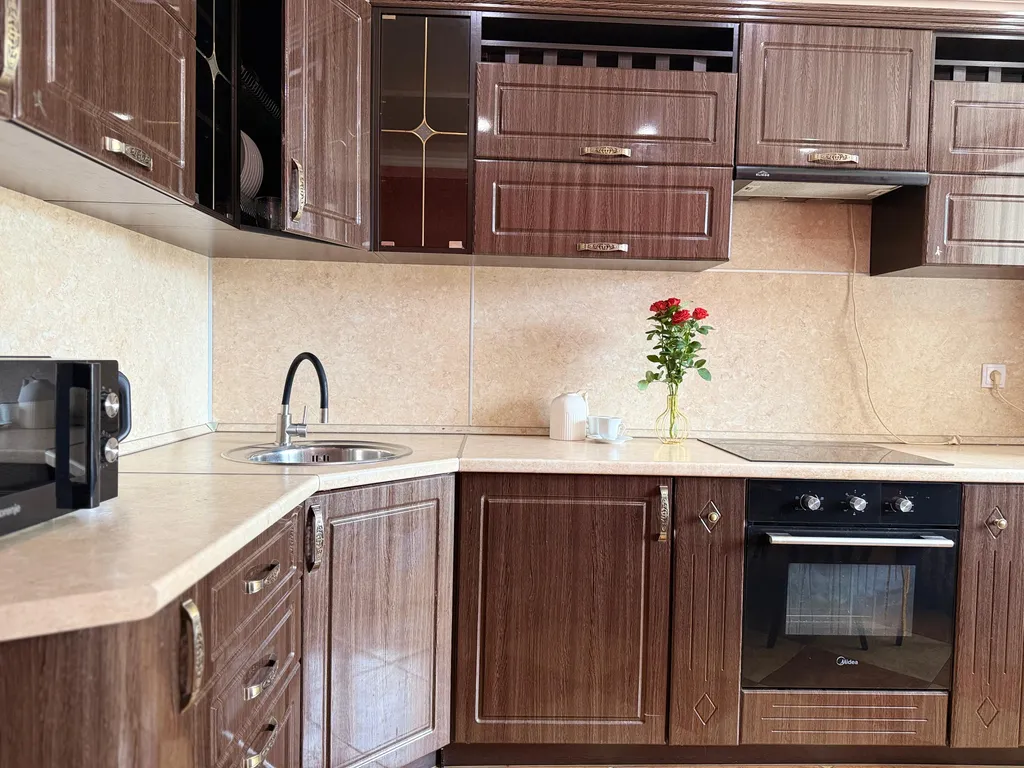 Большая квартира у Мамаева Кургана 3 лоджии