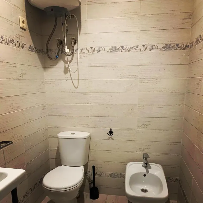 Квартира Комната — Бжид