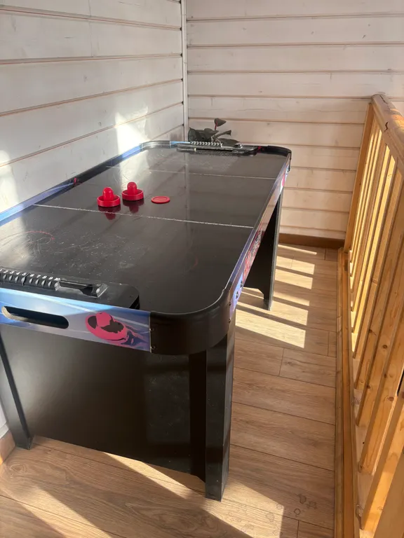 Дом у Коркинского озера с баней, купелью и детской площадкой.