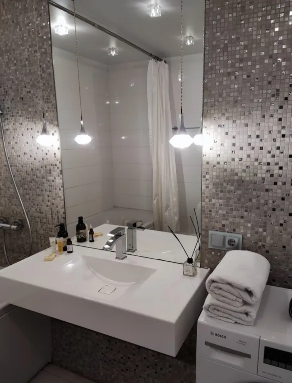 Студия возле Театра оперы и балета