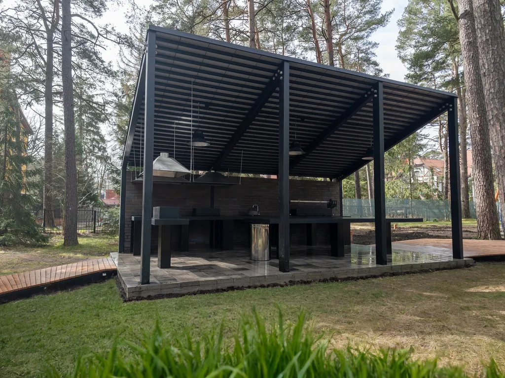 Уникальные апартаменты с террасой в центре Светлогорска