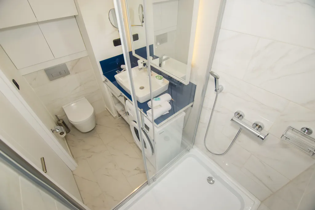 Студия с видом на море