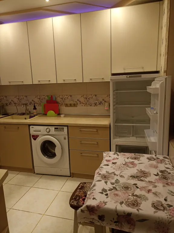 Коттедж 2-комнатный дом в стрелецкой районе — Севастополь