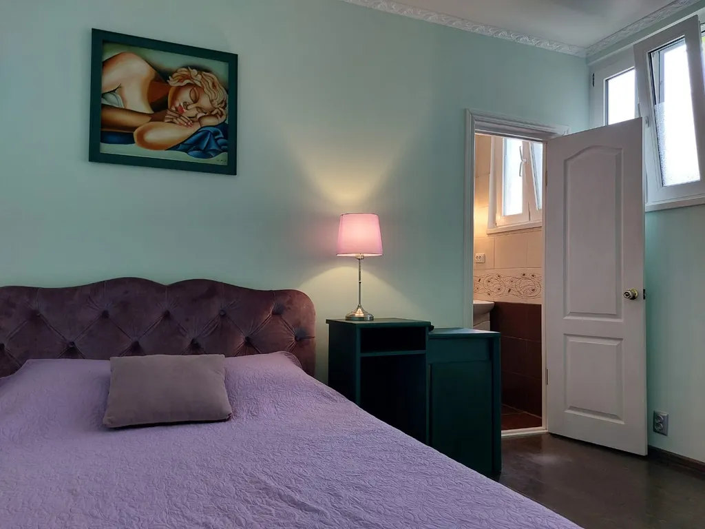 Квартира Уютный апартамент в центре Симеиза с собственным двориком под ключ — аренда посуточно в Симеиз