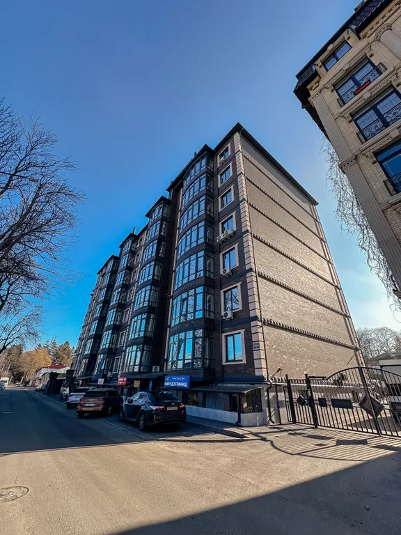 Lunacharsky apartments 4