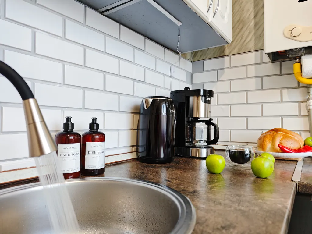 Квартира Квартира Счастье жить в Севастополе в самом центре с видом на Покровский собор — Севастополь