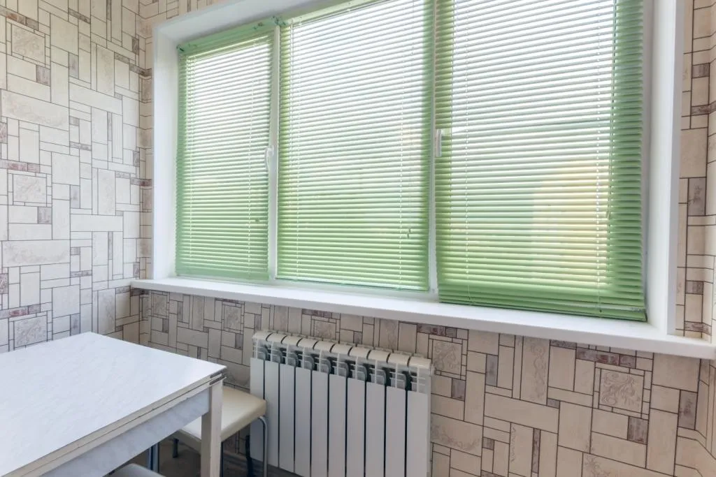 Апартаменты с двумя спальнями и кухней-столовой у ФОК Салют