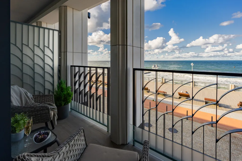 Апартамент с прямым видом на море, 1 линия жк променад