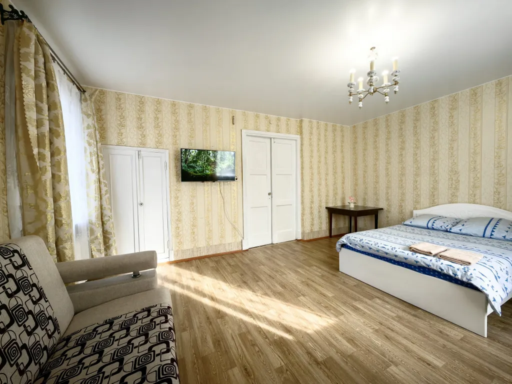 2-комнатная квартира в удобном районе: рядом Севмаш, ул. Ленина