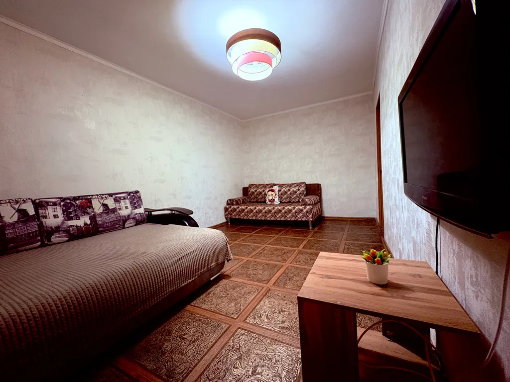 Квартира Уютная двухкомнатная квартира на бульваре — Волгоград