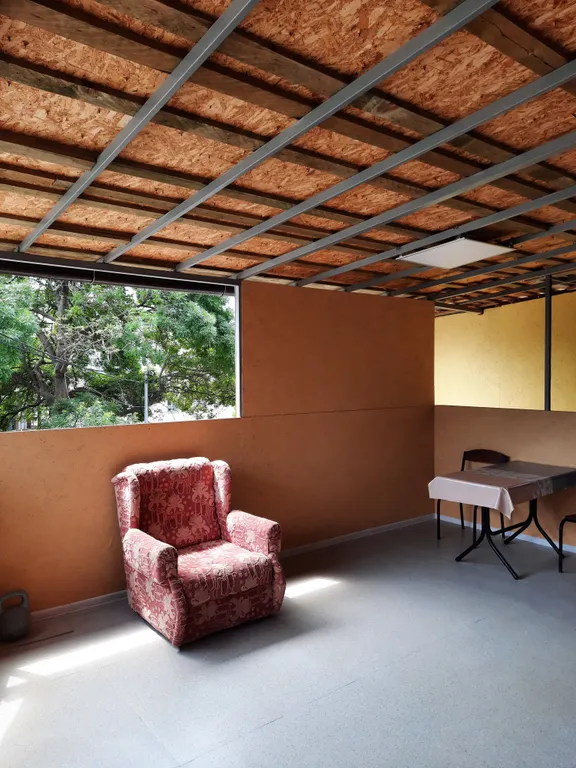 Сдается второй этаж в двухэтажном доме с большой мансардой