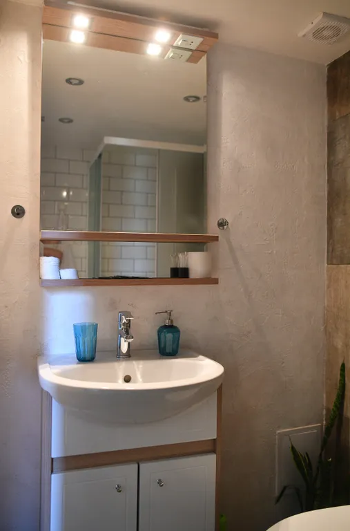 Buddha Room - двухуровневые апартаменты с качелями