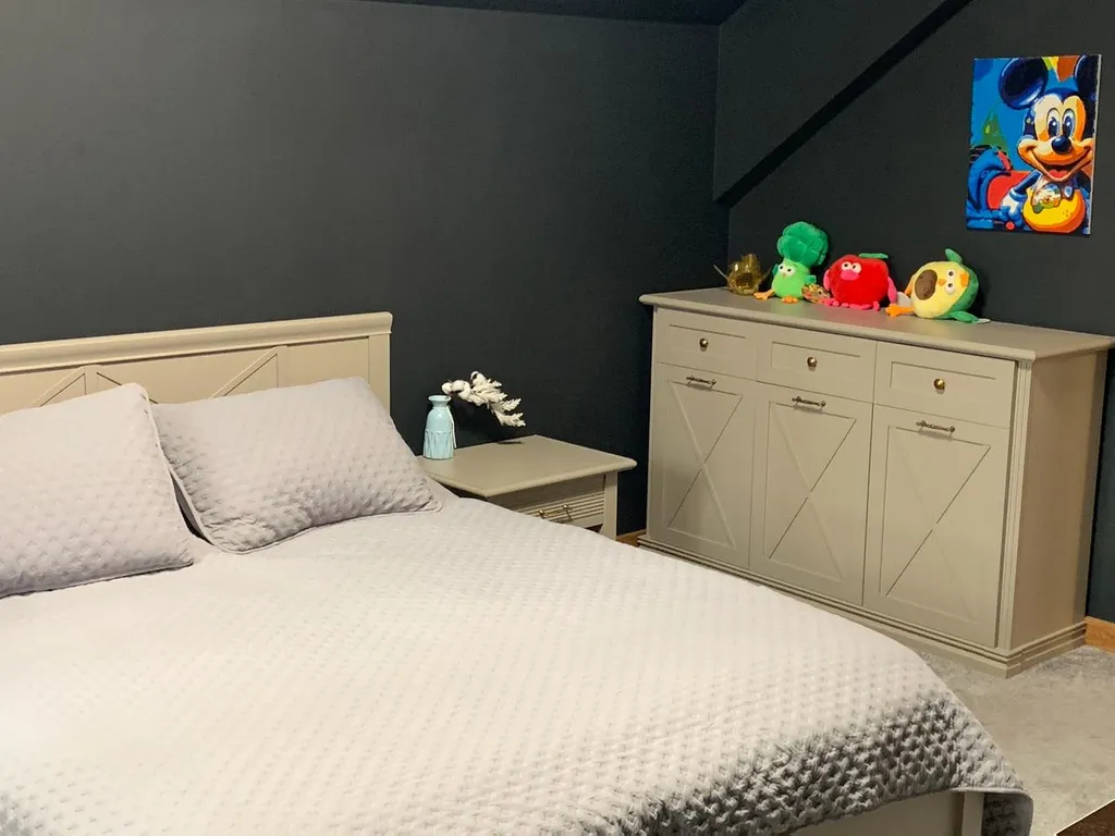 Дом с шикарным видом на горы, с теплым бассейном и баней на дровах