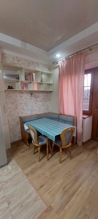 Большая и новая квартира в центре города