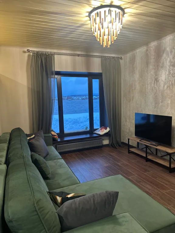 Коттедж "Грей Вилла"  на берегу водоема с потрясающими видами