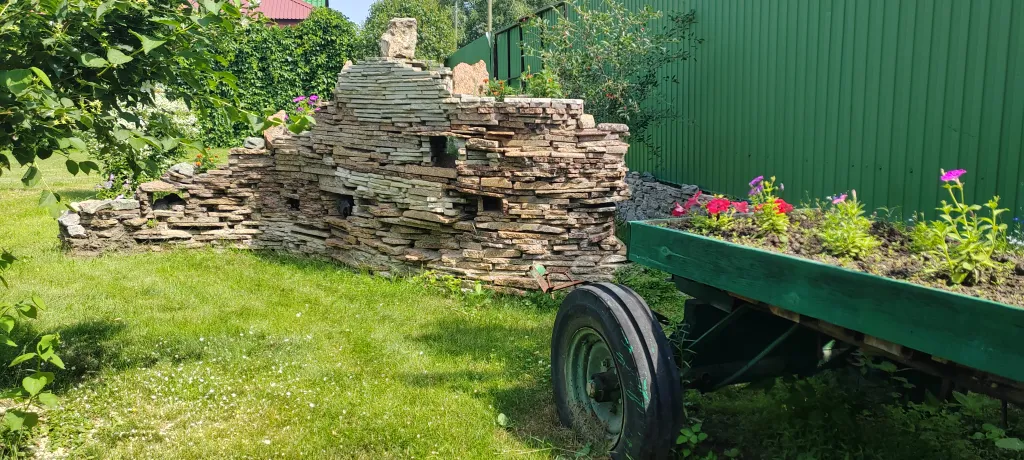 Коттедж возле горячих источников до 25 человек