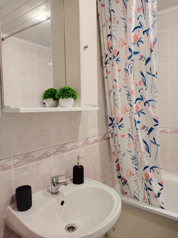 Квартира на Кролюницкого, рядом с УИГА