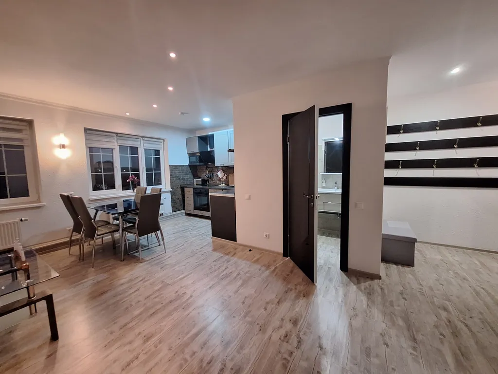 Апартамент с большой террасой и видом на море