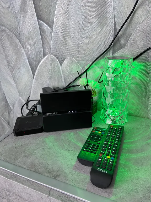 Просторная изумрудная квартирка