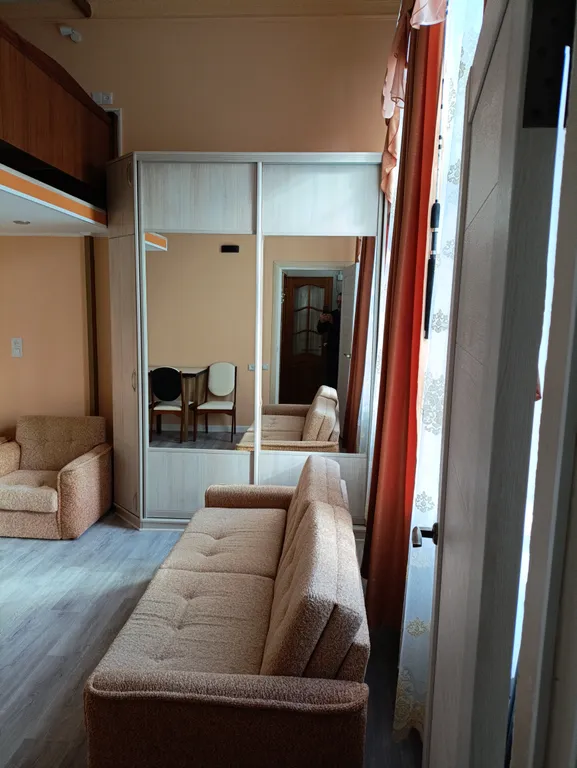 Двухуровневая квартира в центре города с высокими потолками — аренда посуточно в Ессентуки