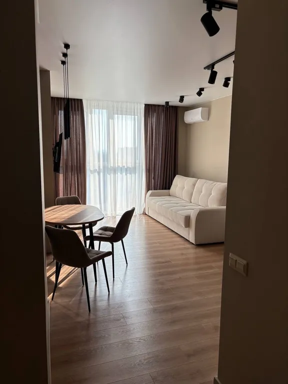 Уютная квартира в центре города — аренда посуточно в Энгельс