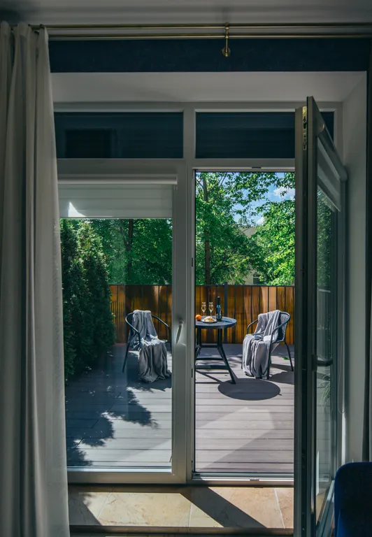 Двухкомнатная квартира с террасой у моря