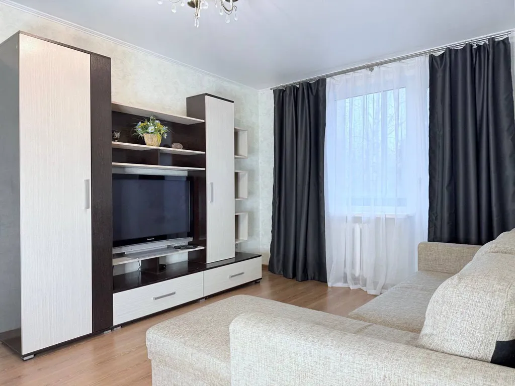 Квартира Двухкомнатная в спальном районе — аренда посуточно в Сызрань