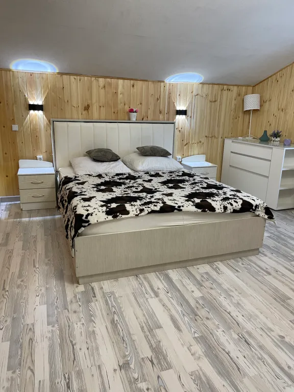 4-комнатный Дом