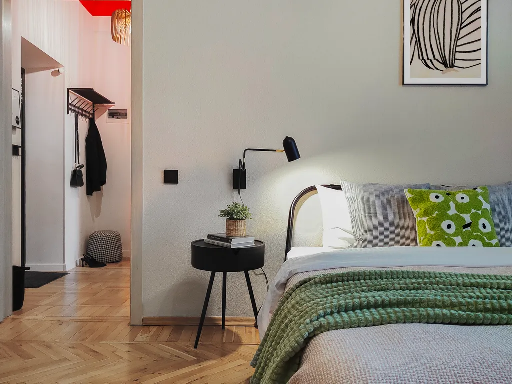 Семейная квартира 2 комнаты в центре с парковкой