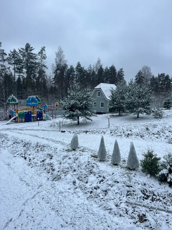 Дом с двумя спальнями и мансардой горнолыжный курорт Снежный