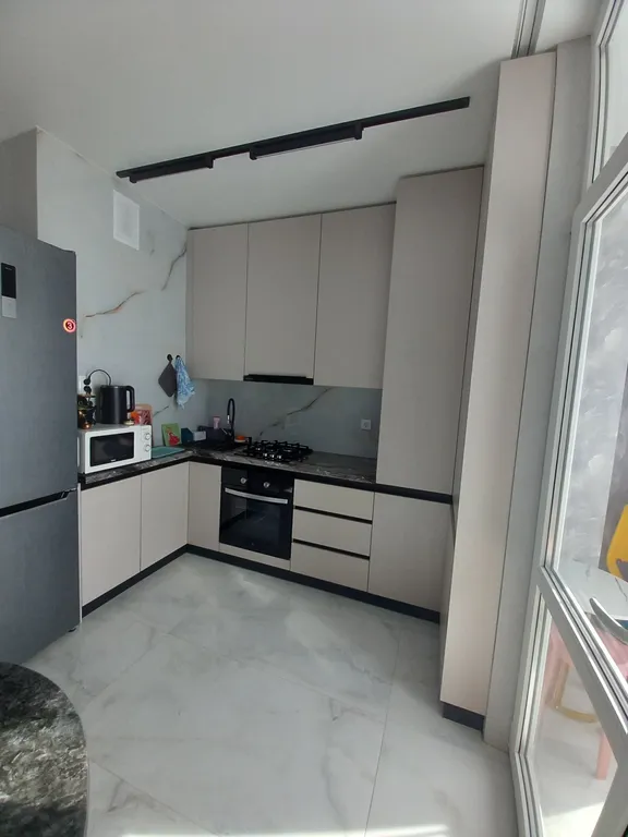 Новая,уюная 2х.кв люкс на 6чел,закрытая территор.,юго-зап р-на, 17/77