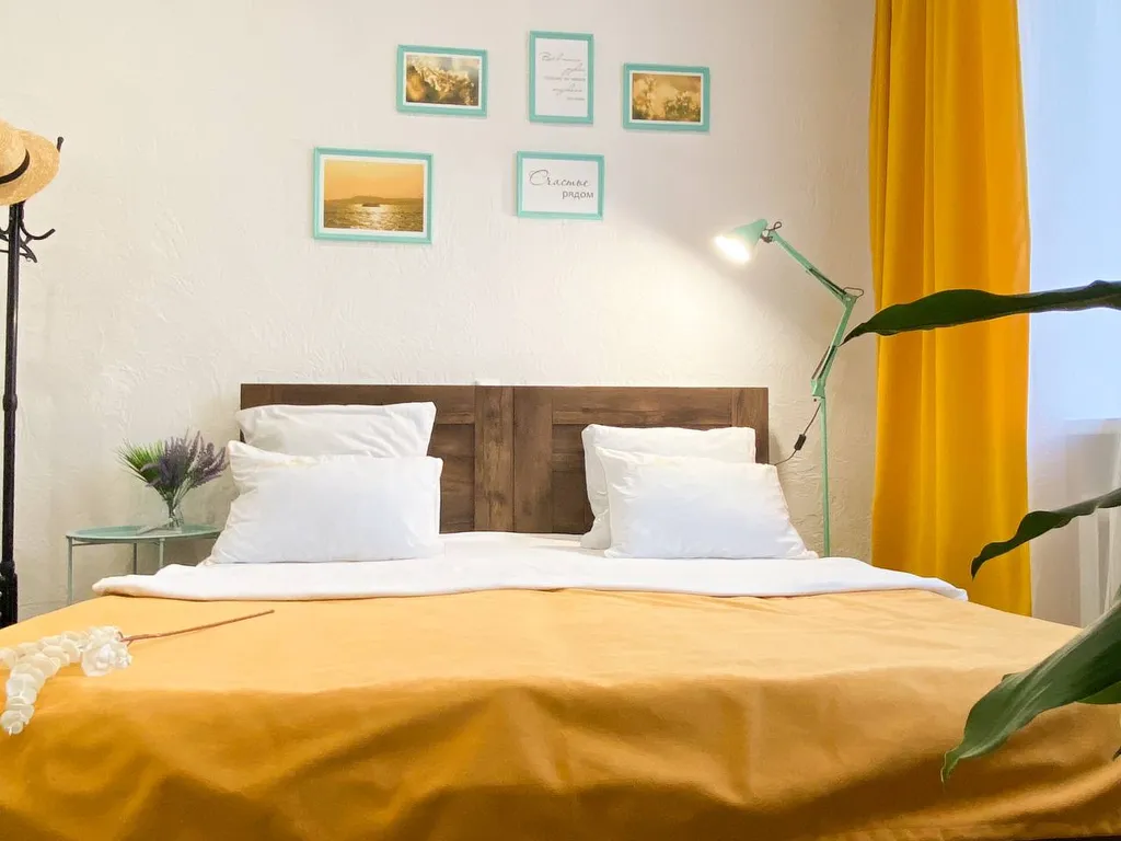 Большая, семейная квартира в центре — аренда посуточно в Севастополь