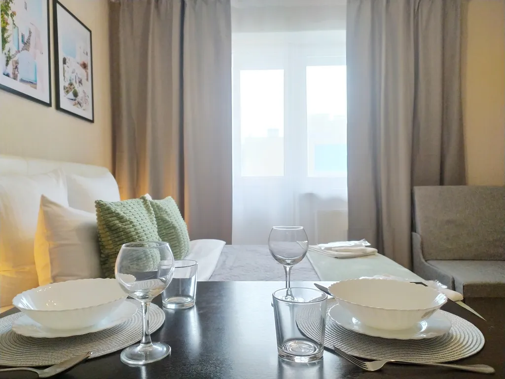 Апартаменты с панорамным балконом для отдыха семьей и командированных