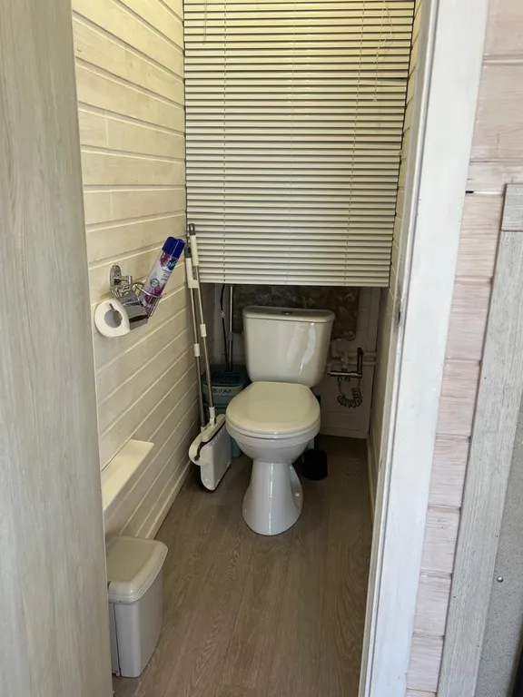 Дом с баней на берегу озера