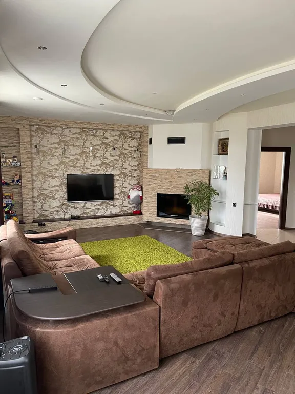 Уютный дом с дизайнерским ремонтом