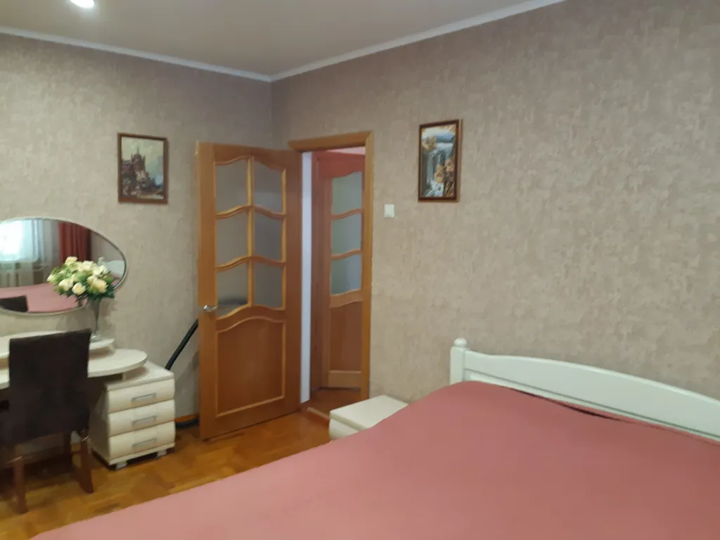 Частный дом на лето с парковкой в центре старой части города