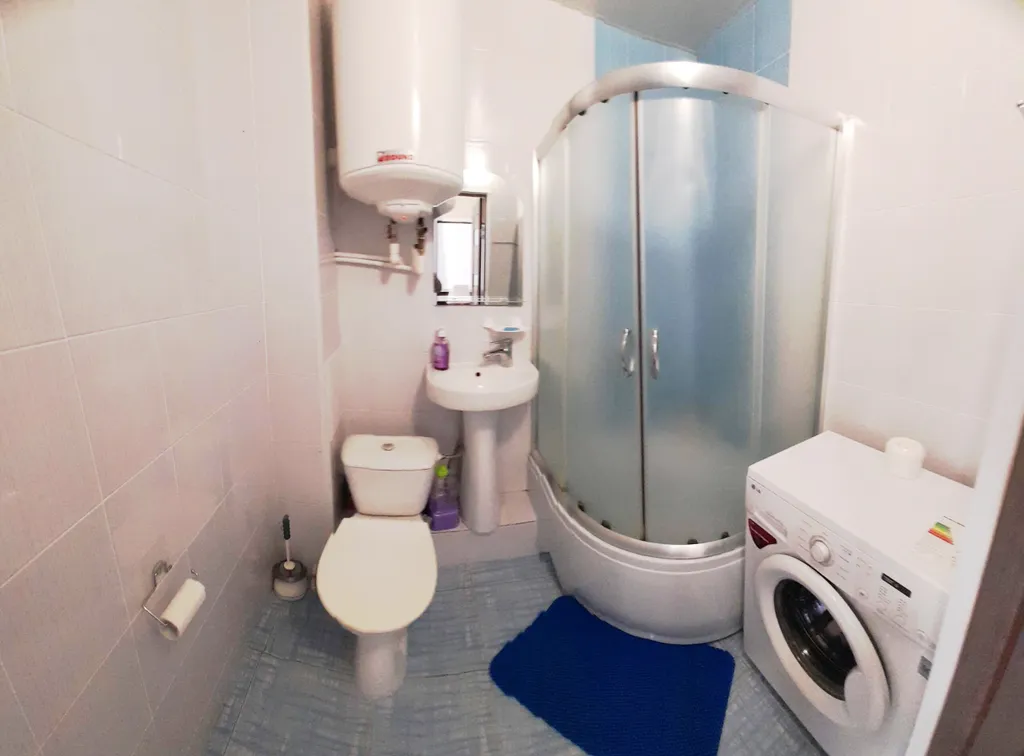 Большая, светла квартира, в тихом районе