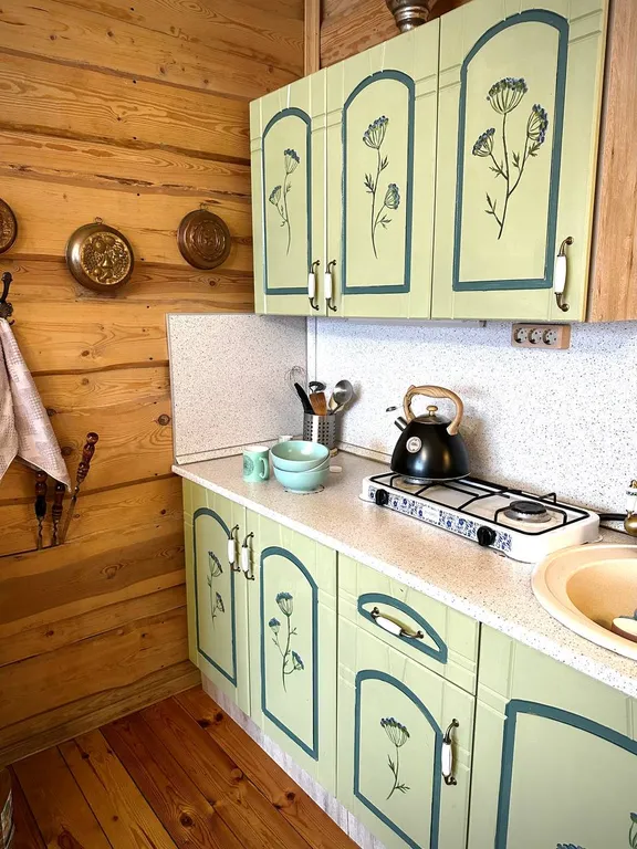 Просторный, уютный деревянный дом в центре города, возле реки и озера