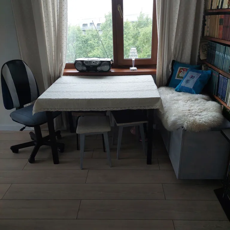 В Петропавловске-Камчатском полдень!