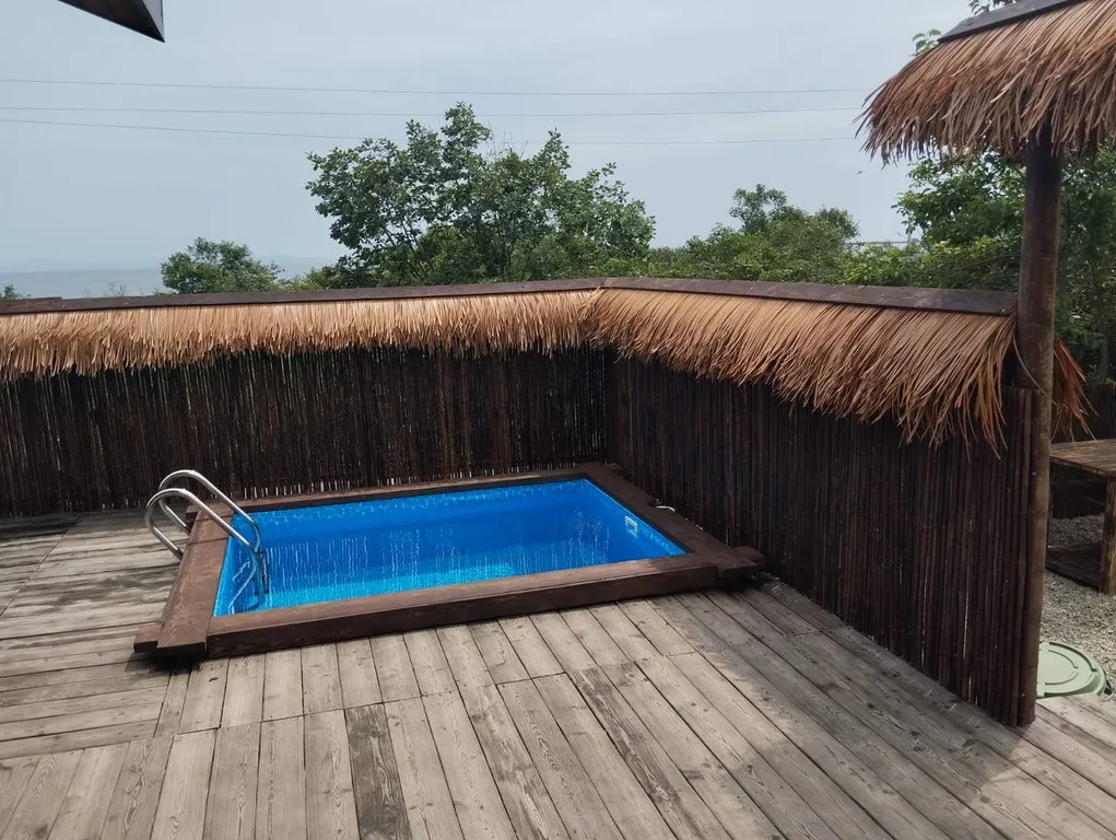 Дом в бухте Перевозная