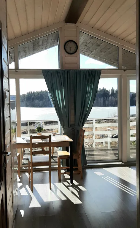 Дом с сауной с чудесным видом на озеро