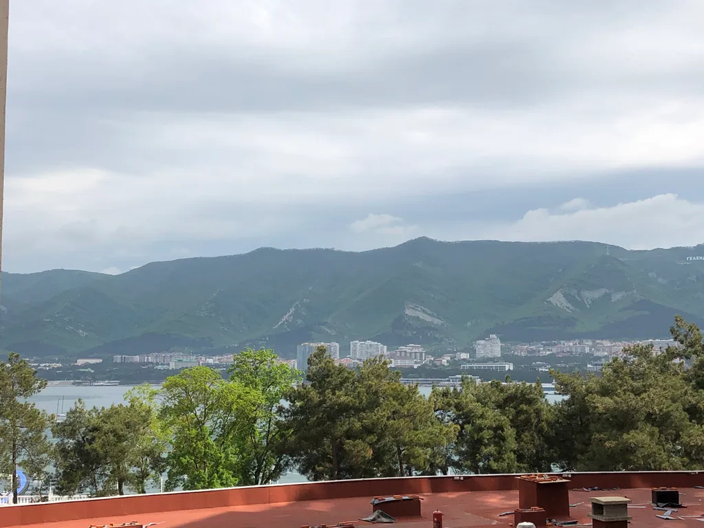 Квартира с боковым видом на бухту и горы