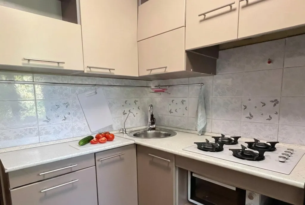 Двухкомнатная квартира напротив детской больницы