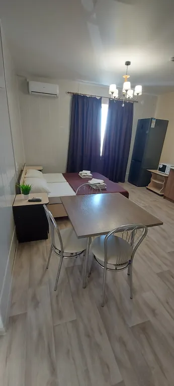 Квартира Квартира Люкс двухкомнатный с кухней — Кучугуры